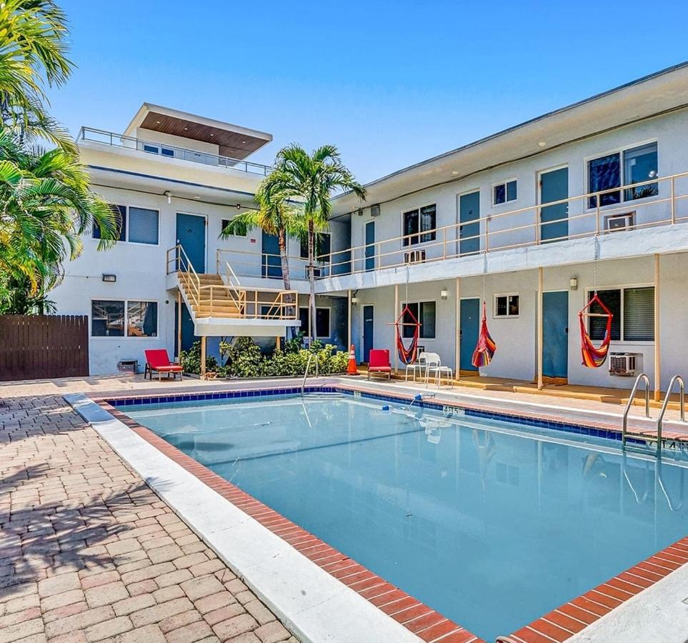 Walk To Dania Beach Christmas Getaway Pool Exteriér fotografie